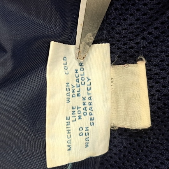 Vintage Adidas 3 stripe sleeve hooded navy & white XL windbreaker jacket - Picture 9 of 9